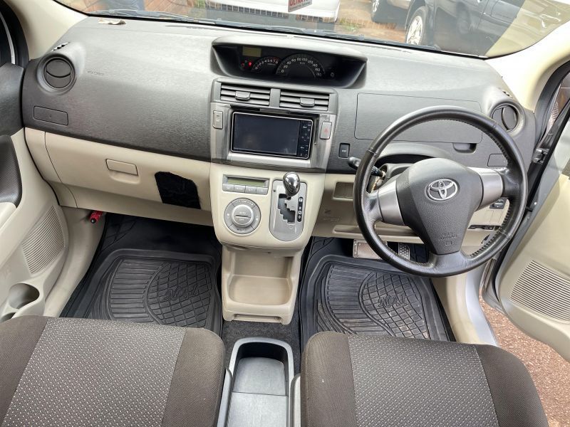 2009 Toyota Passo sette for sale | 115 231 Km | Automatic ...