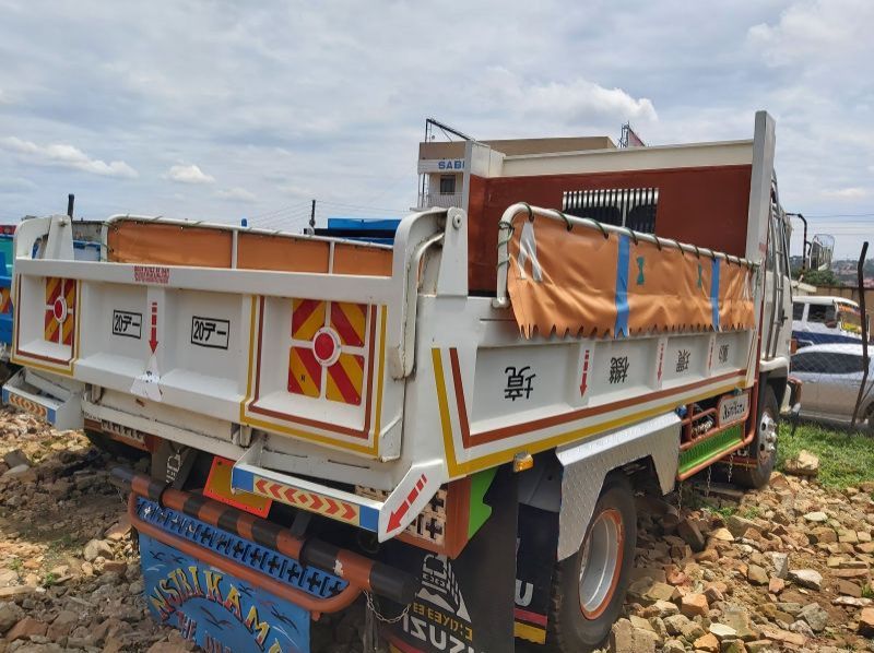 1993 Isuzu Juston pictures