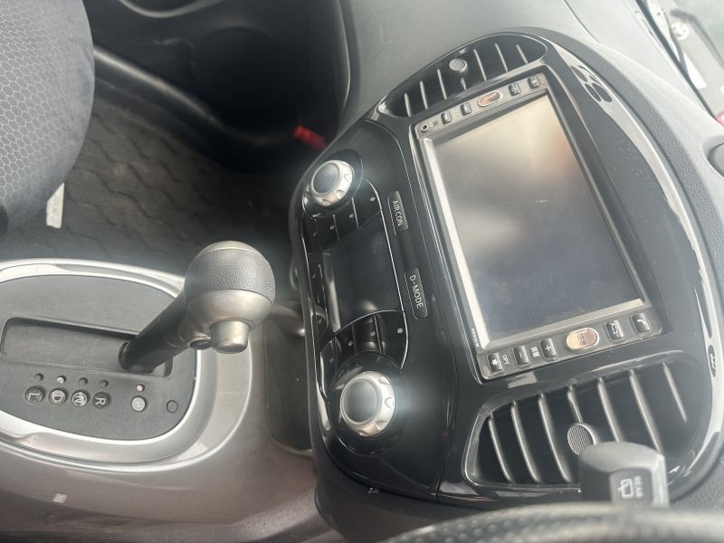2011 Nissan JUKE photo