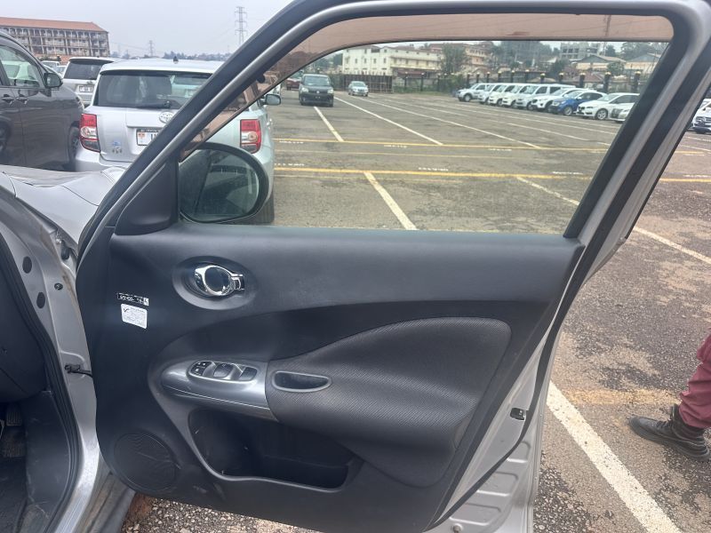 2011 Nissan JUKE photo