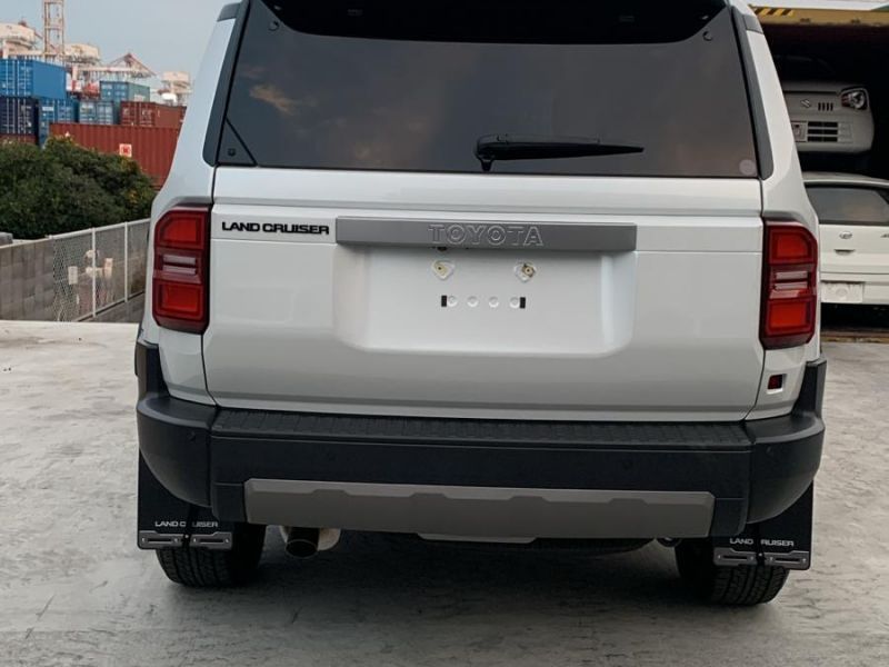 2024 Toyota Land cruiser photo