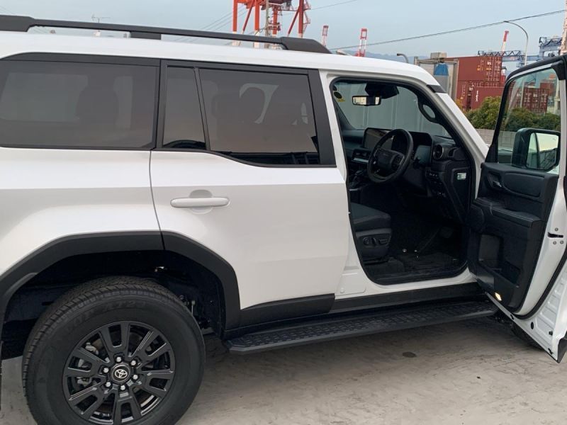 2024 Toyota Land cruiser photo