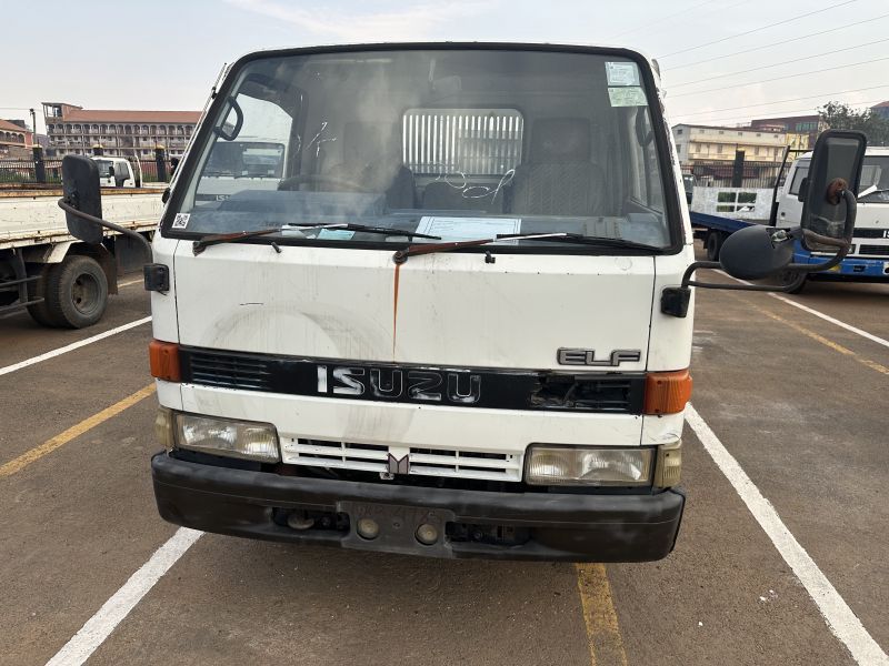 1991 Isuzu ELF photo