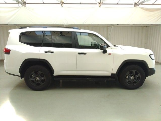 2023 Toyota  LAND CRUISER [SUV] photo