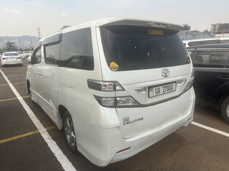 2010 Toyota VELLFIRE photo