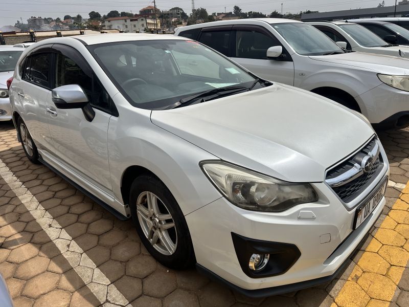 2014 Subaru IMPREZA photo