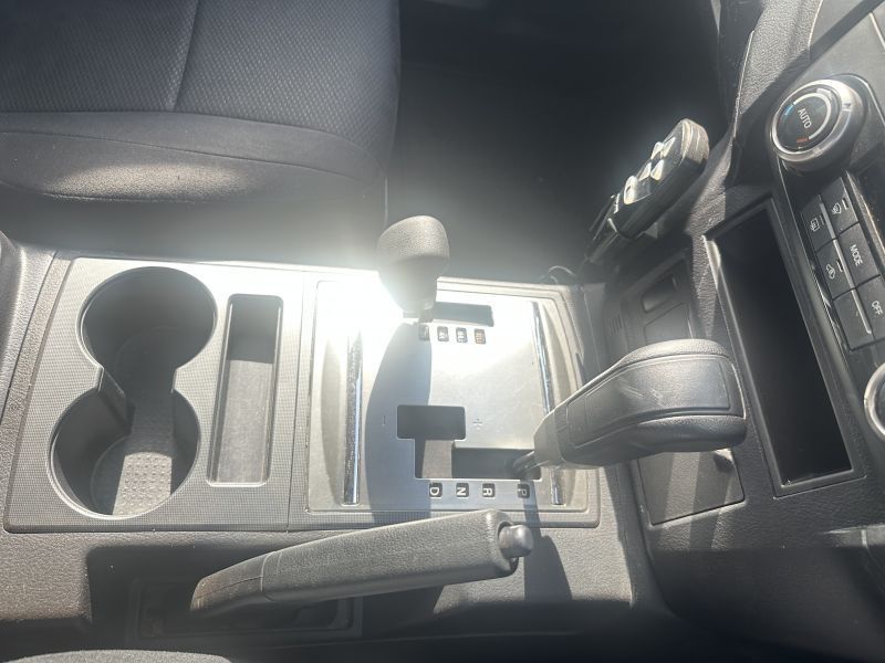 2011 Mitsubishi PAJERO photo