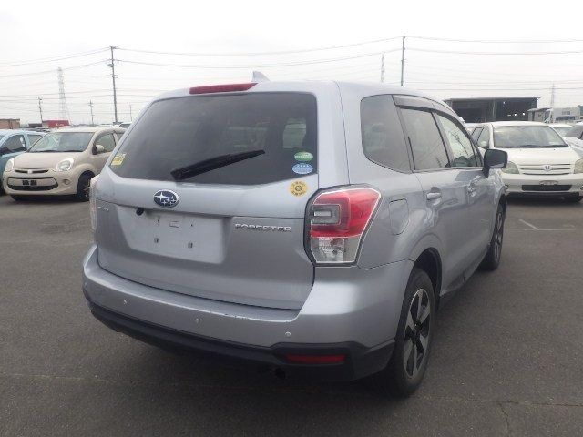 2017 Subaru Forester photo
