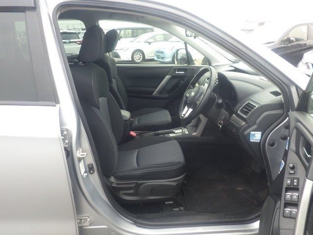 2017 Subaru Forester photo
