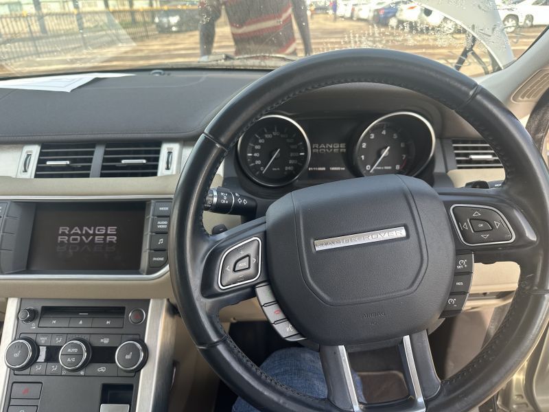 2013 Land Rover Range Rover Evogue photo