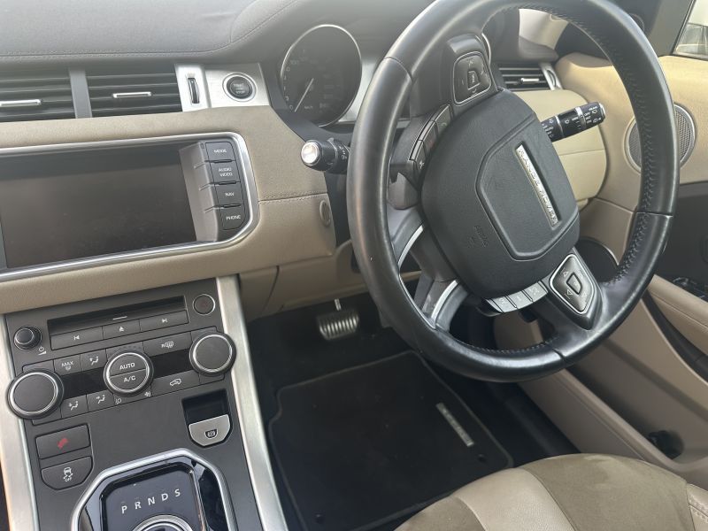 2013 Land Rover Range Rover Evogue photo