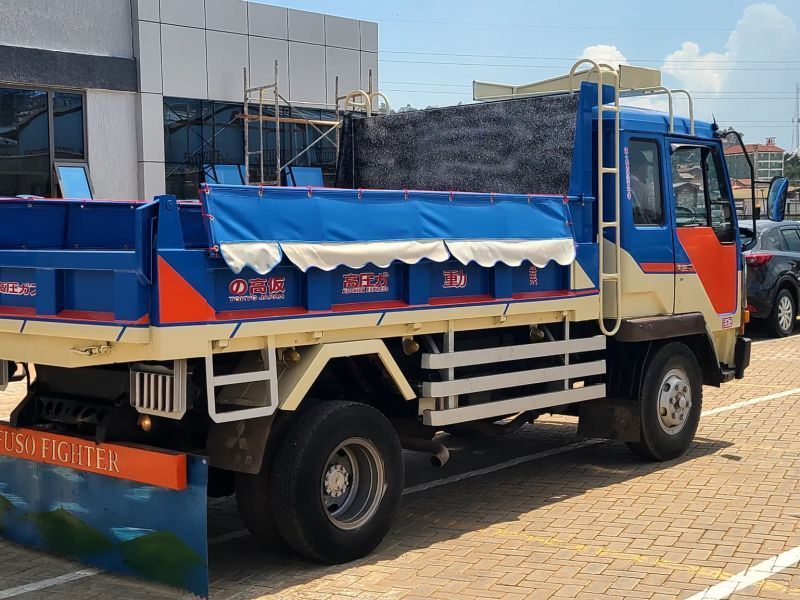 1990 Mitsubishi FUSO photo
