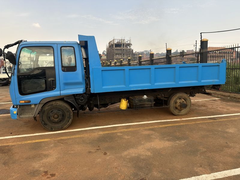 1994 Isuzu FORWARD photo