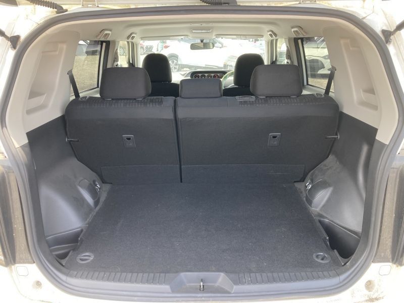 2013 Toyota Rumion photo