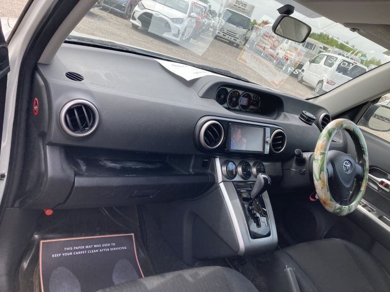 2013 Toyota Rumion photo