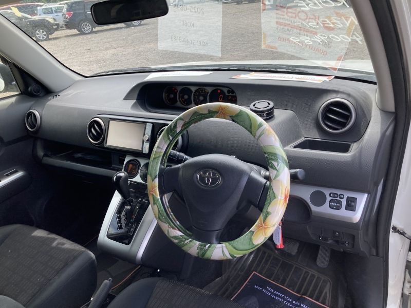 2013 Toyota Rumion photo