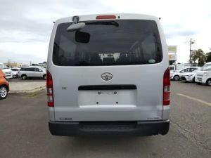 2011 Toyota HIACE VAN photo