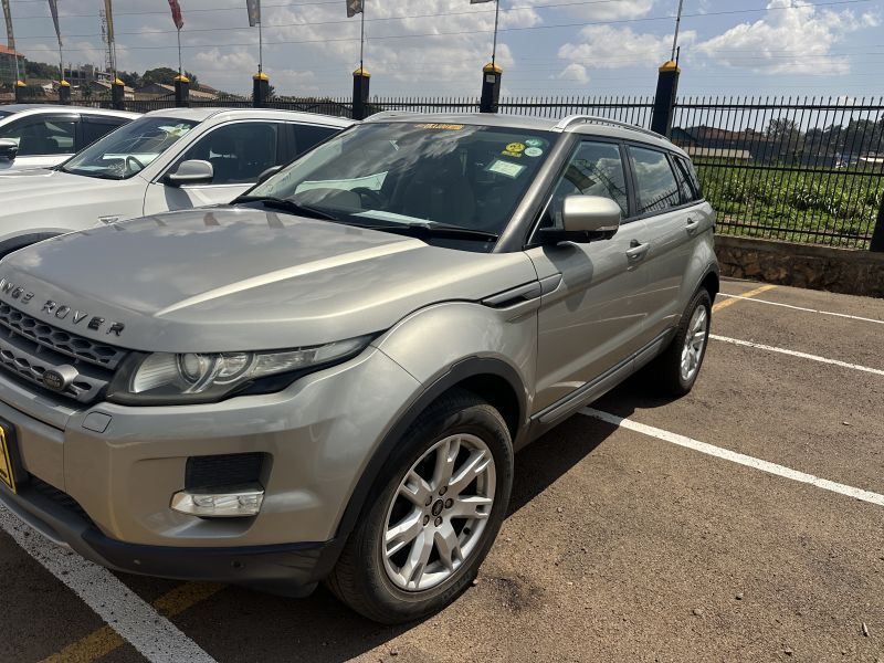Rover Land Rover Range Rover in Uganda