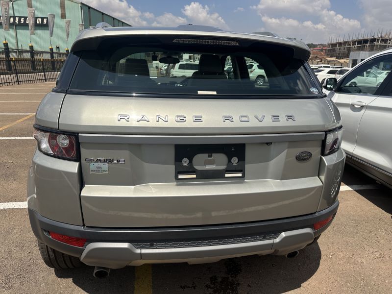 2013 Rover Land Rover Range Rover photo