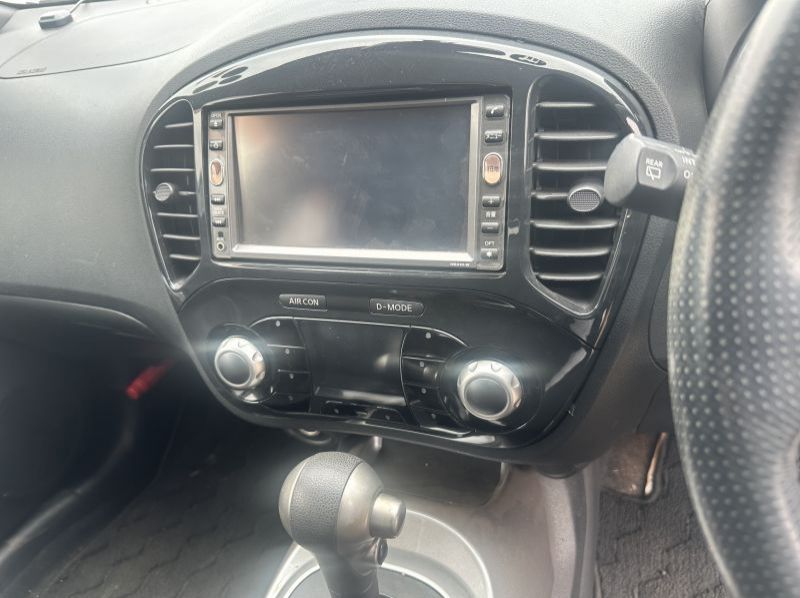 2011 Nissan JUKE pictures