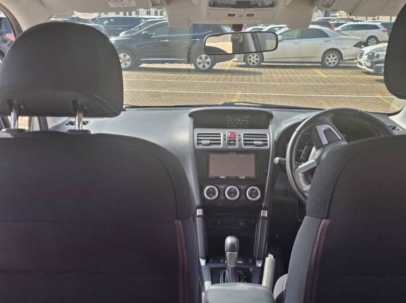 2017 Subaru Forester pictures