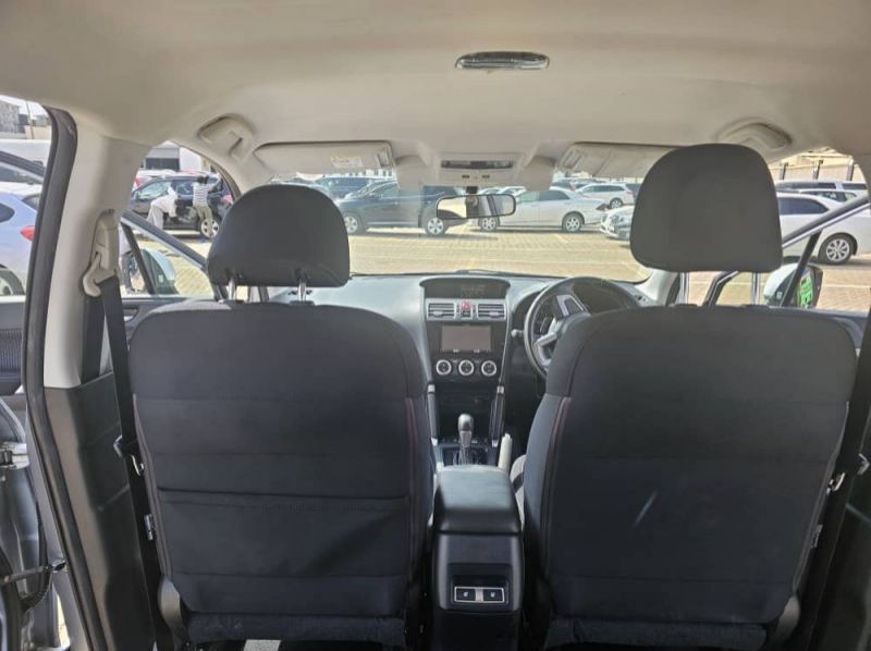 2017 Subaru Forester pictures
