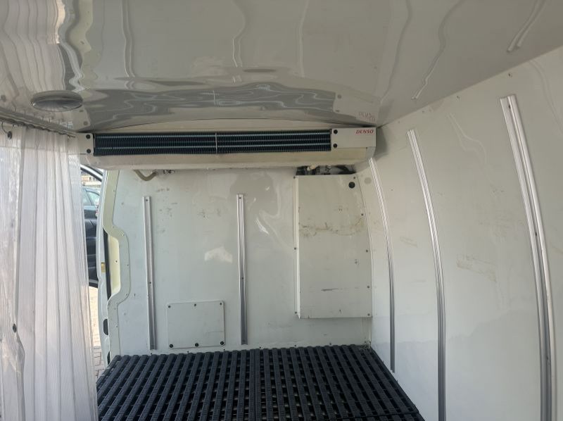 2013 Toyota Hiace pictures