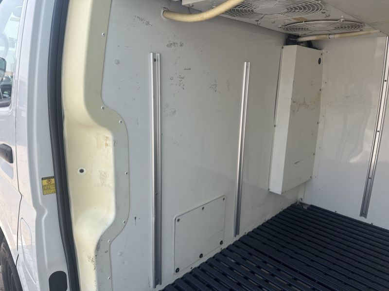 2013 Toyota Hiace pictures