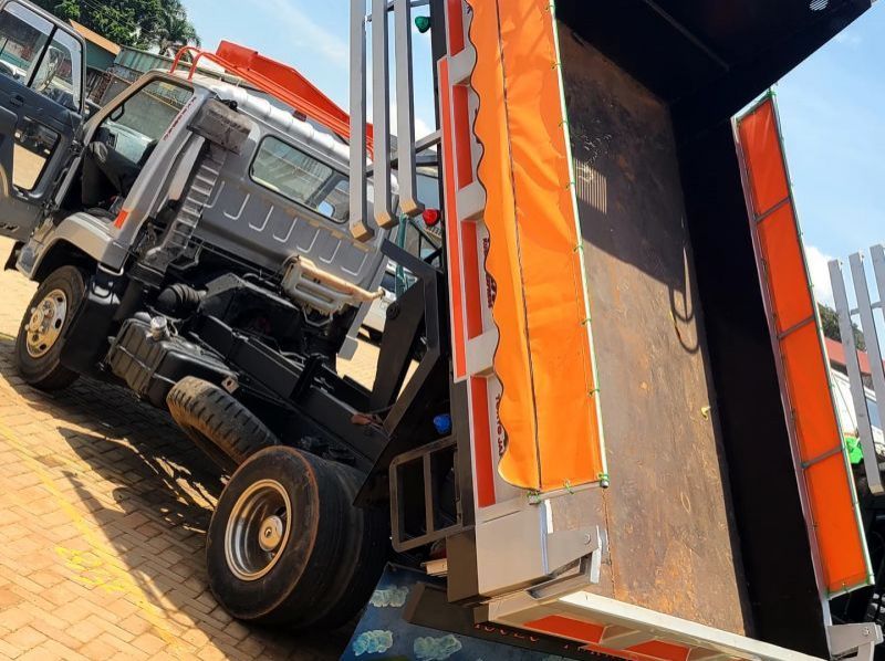 1990 Isuzu Forward pictures