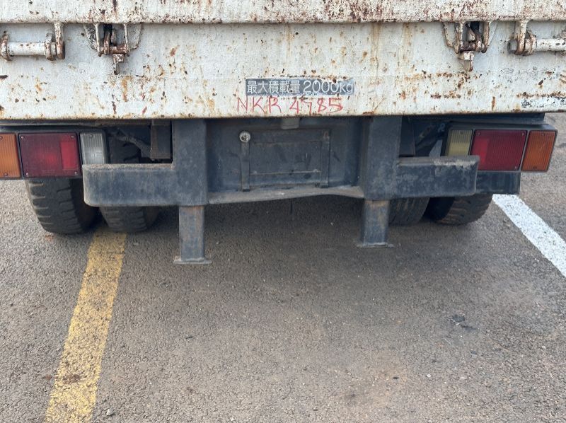 1991 Isuzu ELF pictures