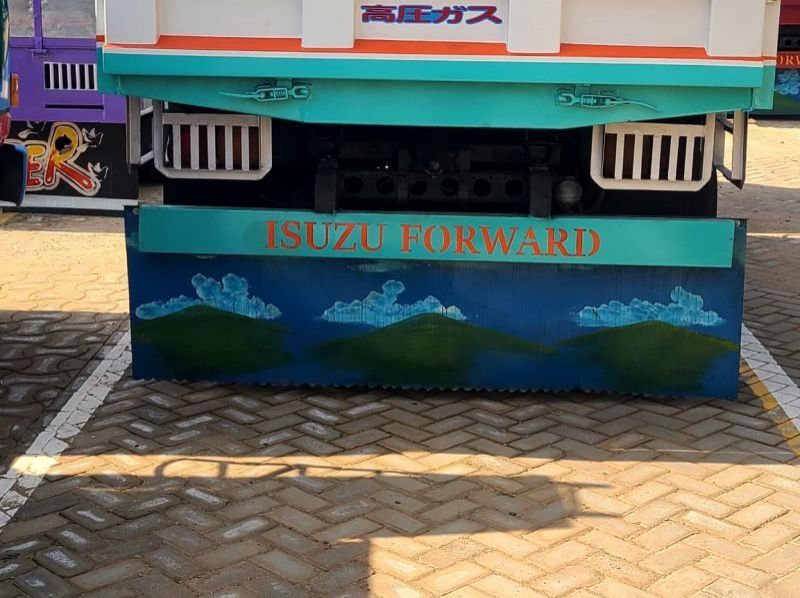 1993 Isuzu Forward pictures