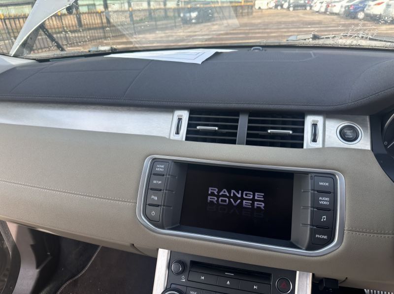 2013 Land Rover Range Rover Evogue pictures