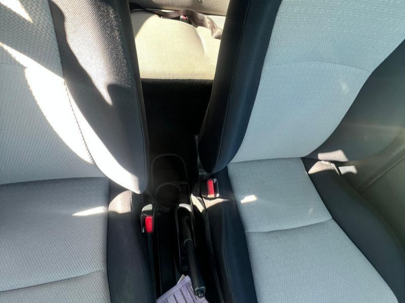 2012 Toyota VITZ pictures