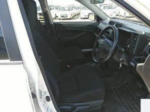 2017 Toyota SUCCEED pictures