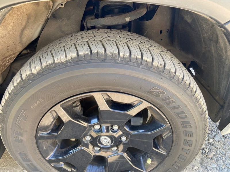 2019 Toyota Hillux pictures