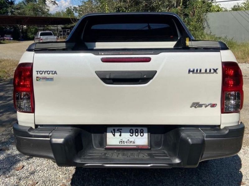 2019 Toyota Hillux pictures