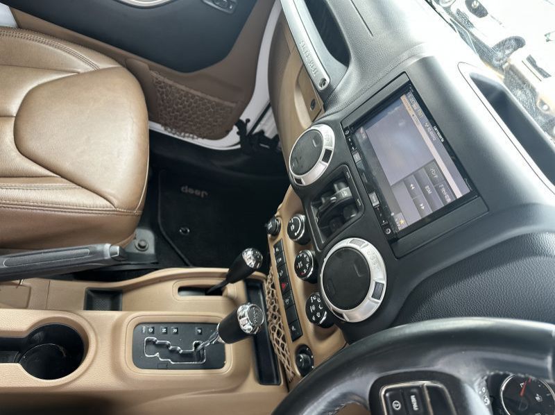 2013 Jeep WRANGLER pictures