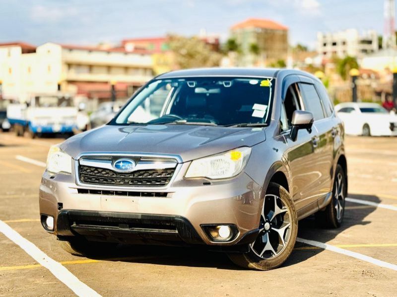 2013 Subaru Forester pictures