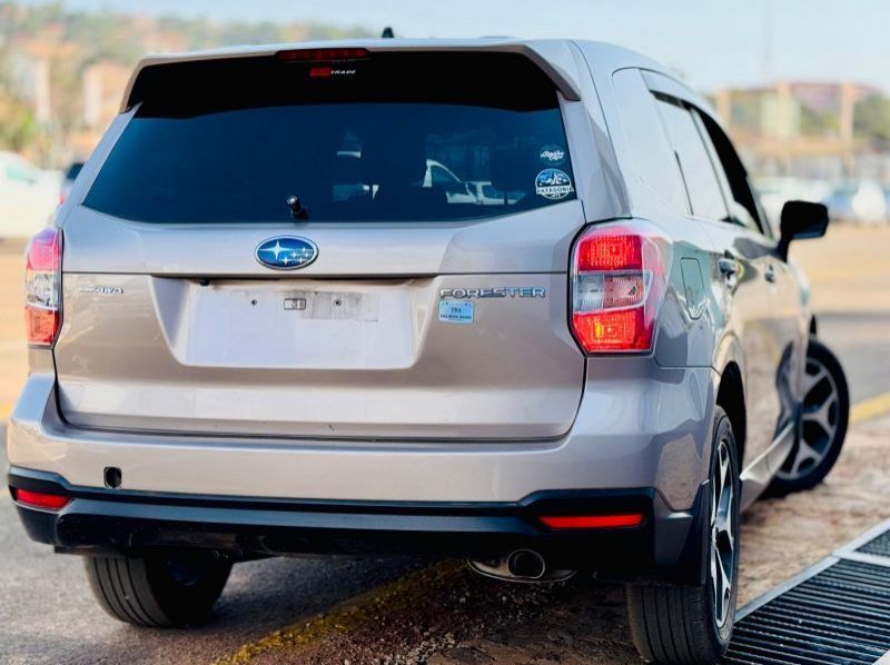 2013 Subaru Forester pictures