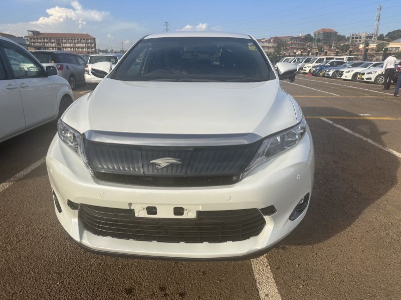 Used Toyota Harrier for sale in Kampala, Uganda
