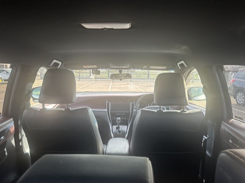 2016 Toyota Harrier pictures