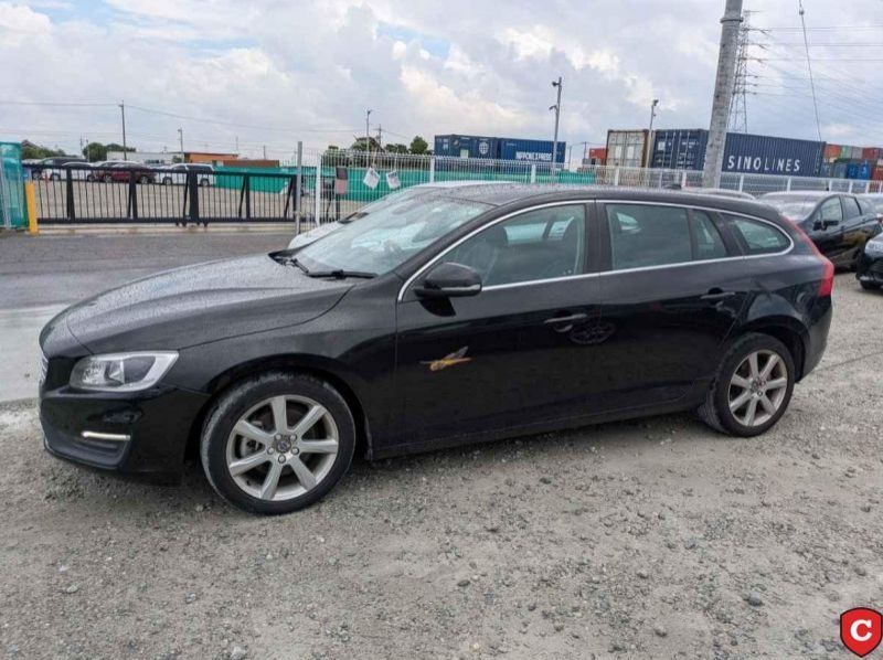Used Volvo V60 for sale in Kampala, Uganda