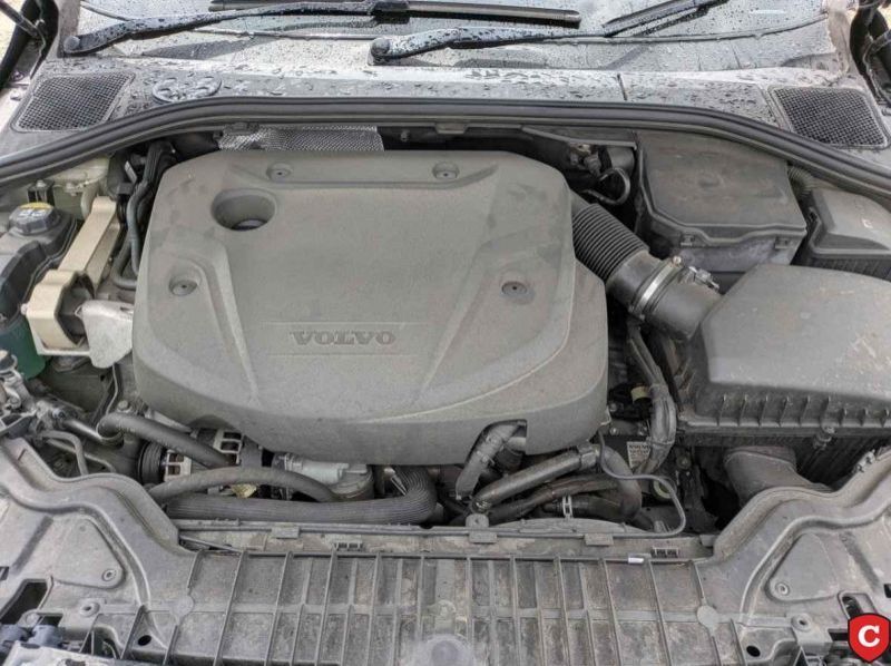 2018 Volvo V60 pictures