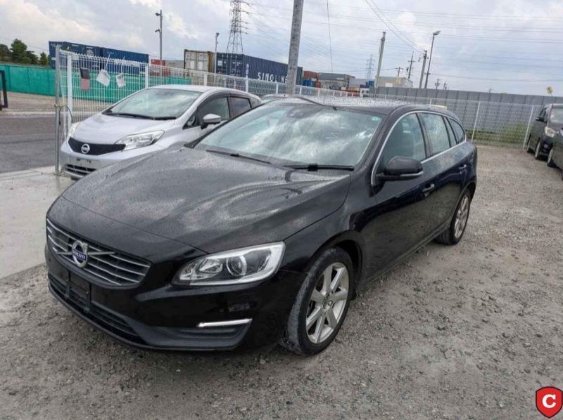 2018 Volvo V60 pictures