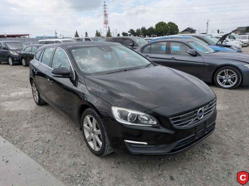 2018 Volvo V60 pictures