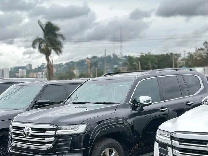 2023 Toyota LAND CRUISER ZX X 300 Model 2023 for sale | Brand New